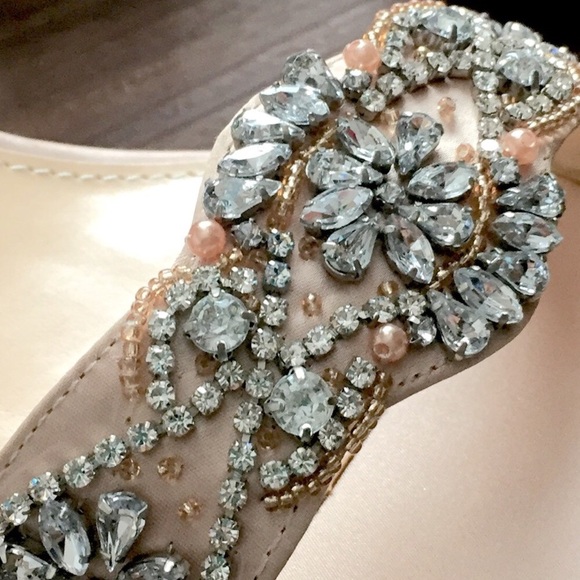 NEW Betsey Johnson Rhinestone Champagne Chunky Heels 6.5 Wedding Party Satin - Picture 5 of 13